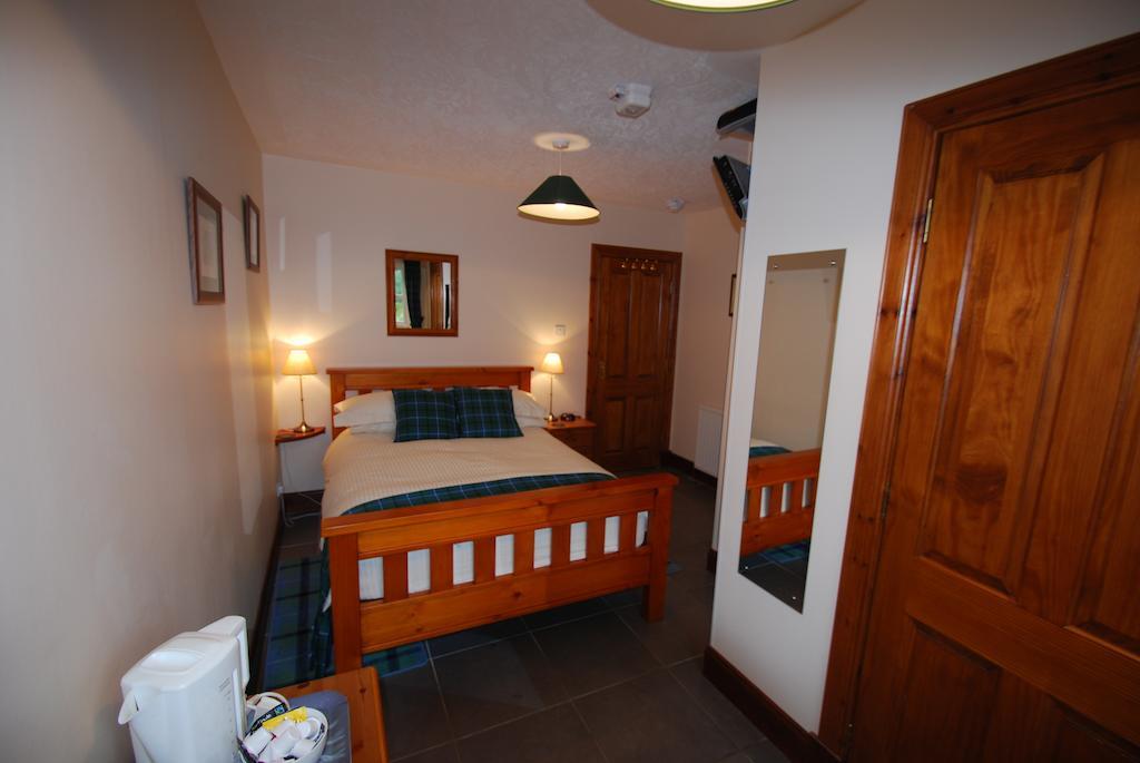 Dunlichity House Bed And Breakfast Inverness Oda fotoğraf